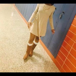 Tan/Cream Long Sleeve Dress
